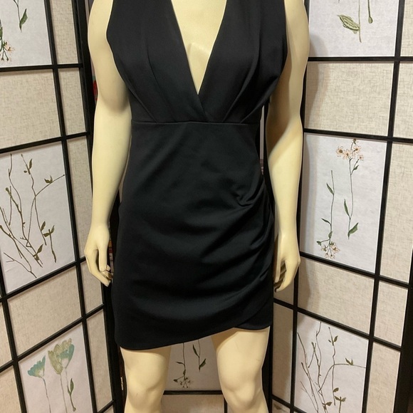 LULUS Little Black Dress - Picture 1 of 13